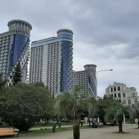 Appartamento Batumi Orbi Sea View Esterno foto